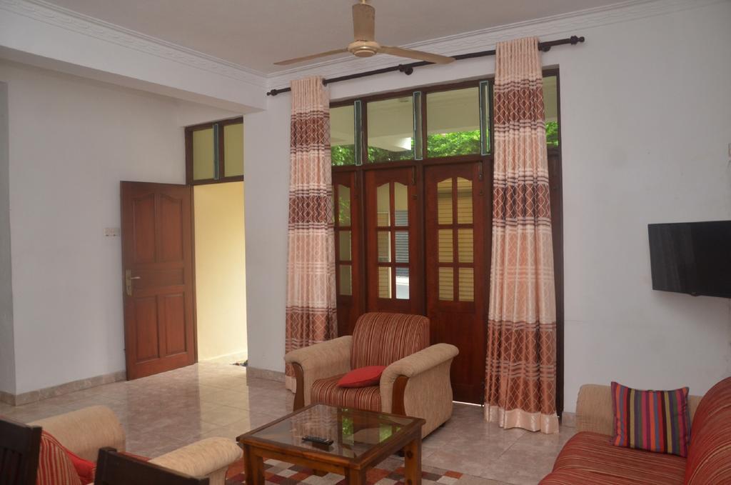 Apartamento The Number 8 Dehiwala-Mount Lavinia Exterior foto