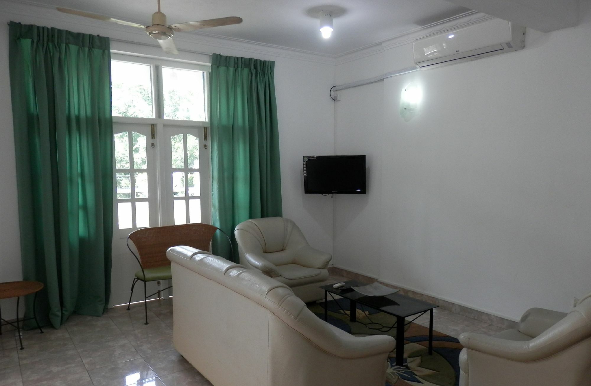 Apartamento The Number 8 Dehiwala-Mount Lavinia Exterior foto